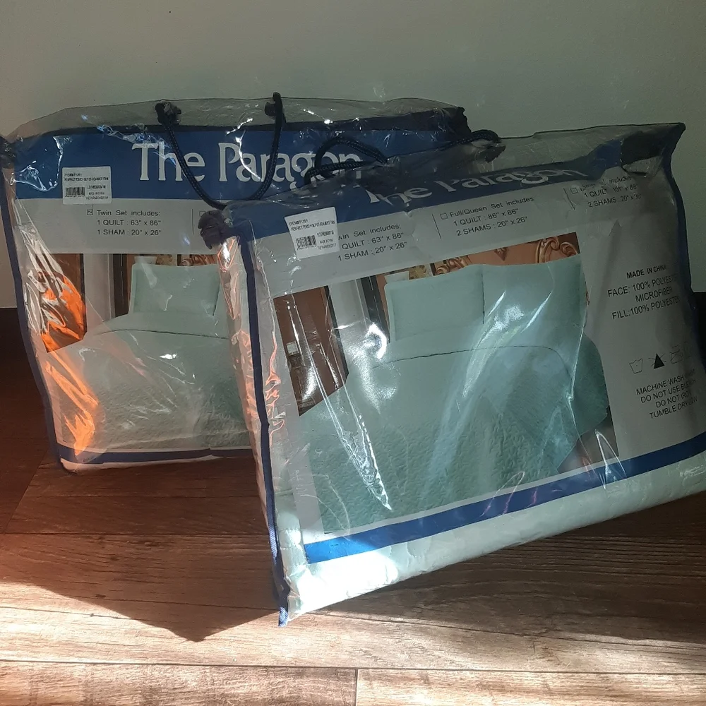NWT $29 OR 2\$40 COMFORTERS MINT GREEN TWIN ☆